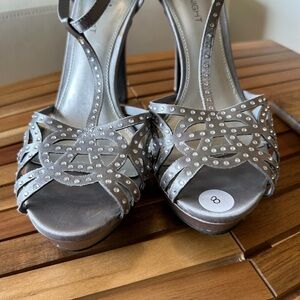 FIONI  Silver Embellished Sandals